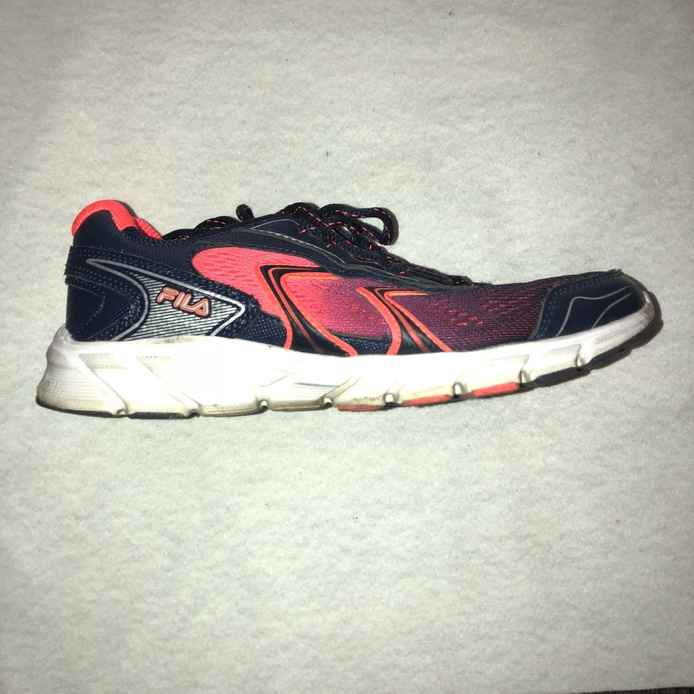 Fila Sneakers Size 8